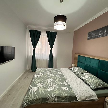 Emma'S Place Oradea Eksteriør bilde